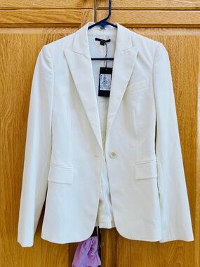 Hugo Boss Tailored Women's Blazer - Off white _ NWTag